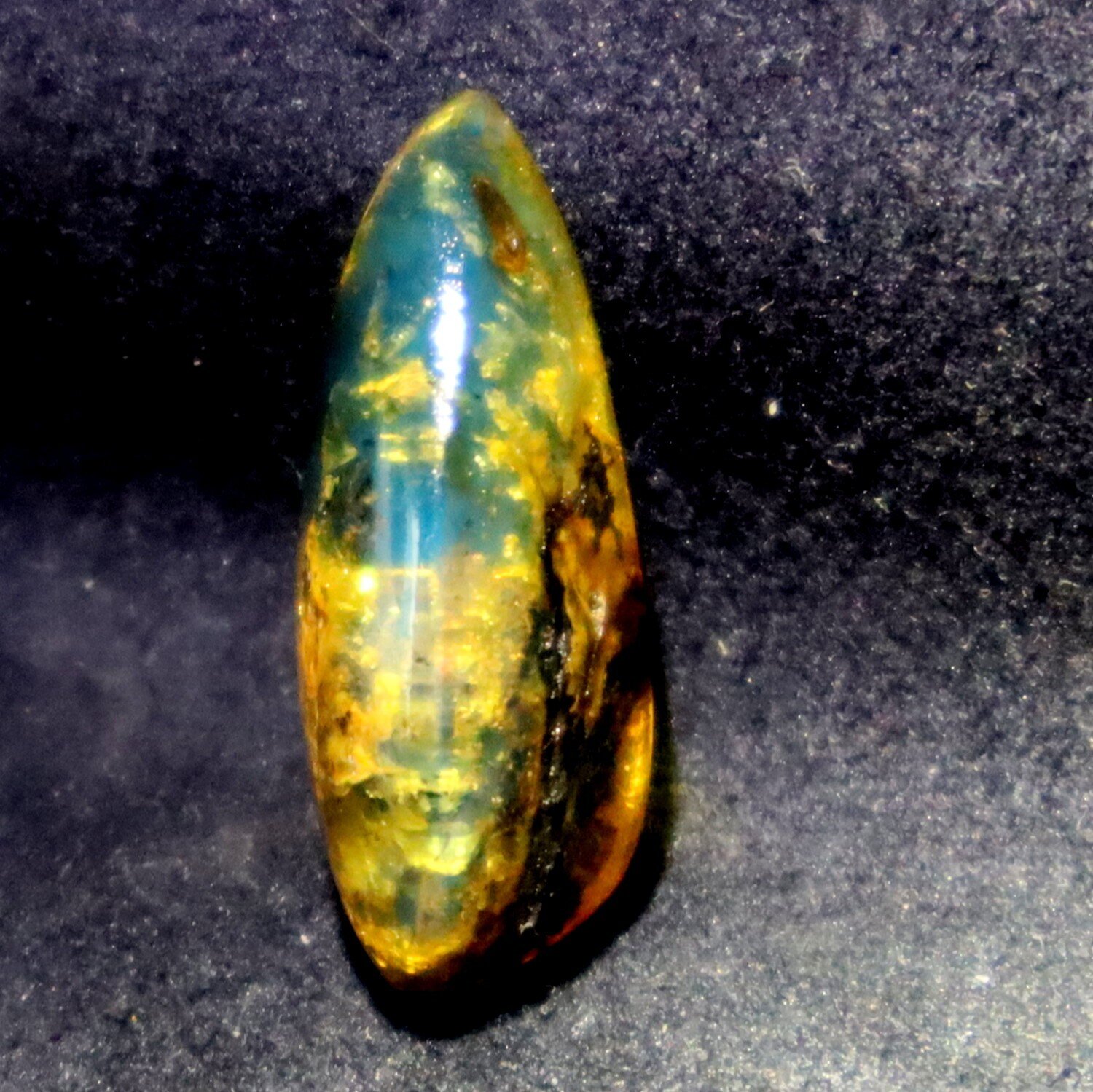 Lovely Natural Dominican Translucent Green Blue Amber Polished Stone 24mm – photo 3