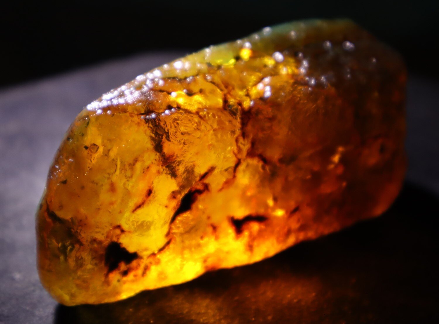 Outstanding Natural Dominican Clear Green Blue Amber Rough Specimen 76mm 52g – photo 9