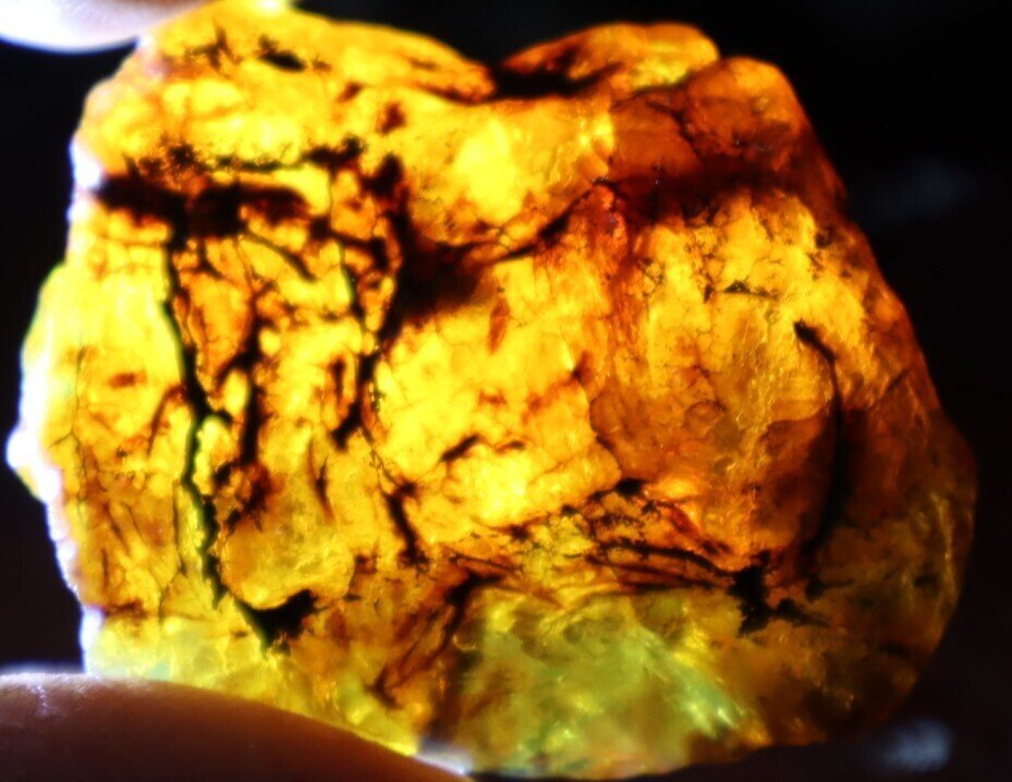 Beautiful Natural DR Crystal Clear Green Blue Amber Rough Specimen 46mm 18.7g – photo 10