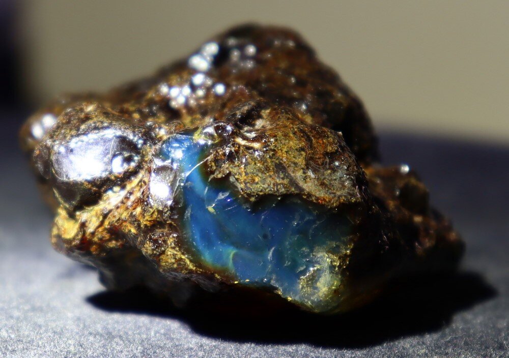 Outstanding Natural Dominican Clear Deep Blue Amber Rough Specimen 60mm 35g – photo 4