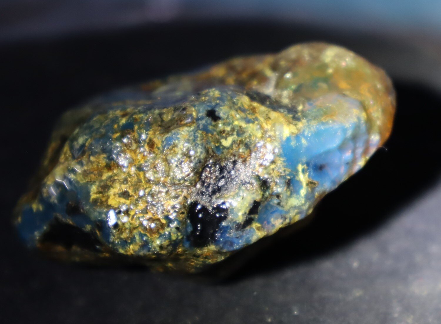Beautiful Natural Dominican Translucent Sky Blue Amber Rough Specimen 58mm 42.5g – photo 9