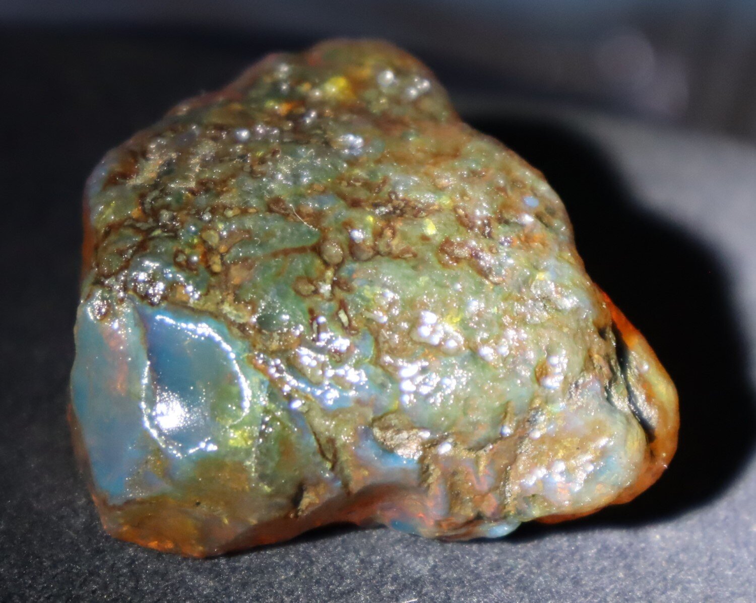 Impressive Natural Dominican Clear Sky Blue Amber Rough Specimen 49mm 26.9g – photo 9