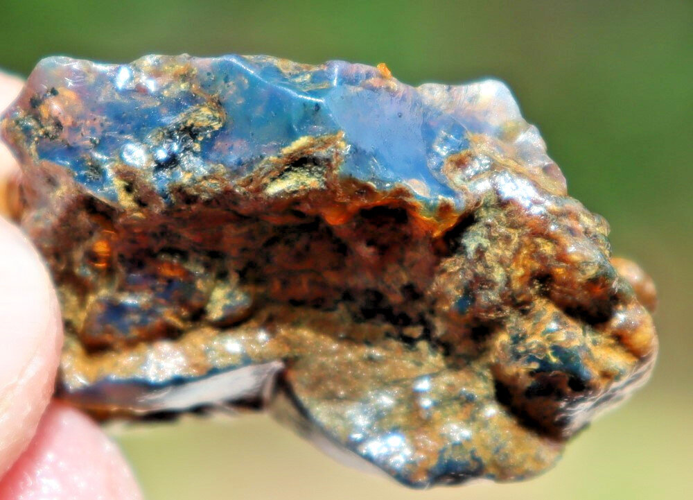 Beautiful Natural Dominican Clear Sky Blue Amber Rough Specimen 43mm 8g – photo 2