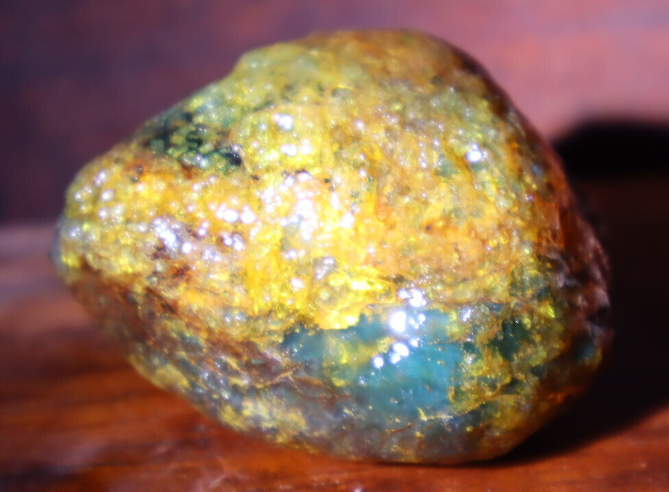 Beautiful Natural Dominican Translucent Sky Blue Amber Rough Specimen 51mm 28.5g – photo 9