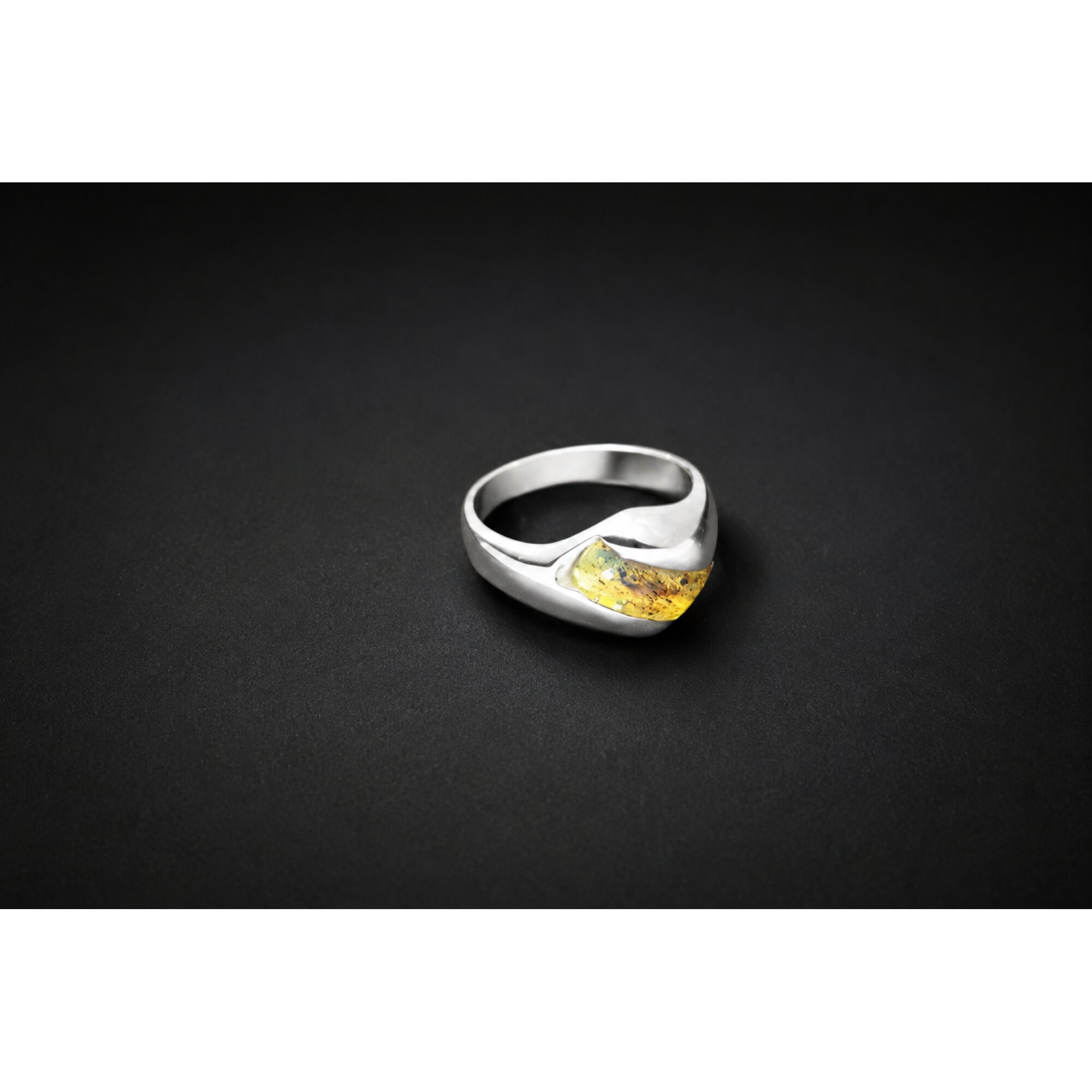 Timeless Clear Yellow Dominican Amber 925 Sterling Silver Ring #7 – photo 4