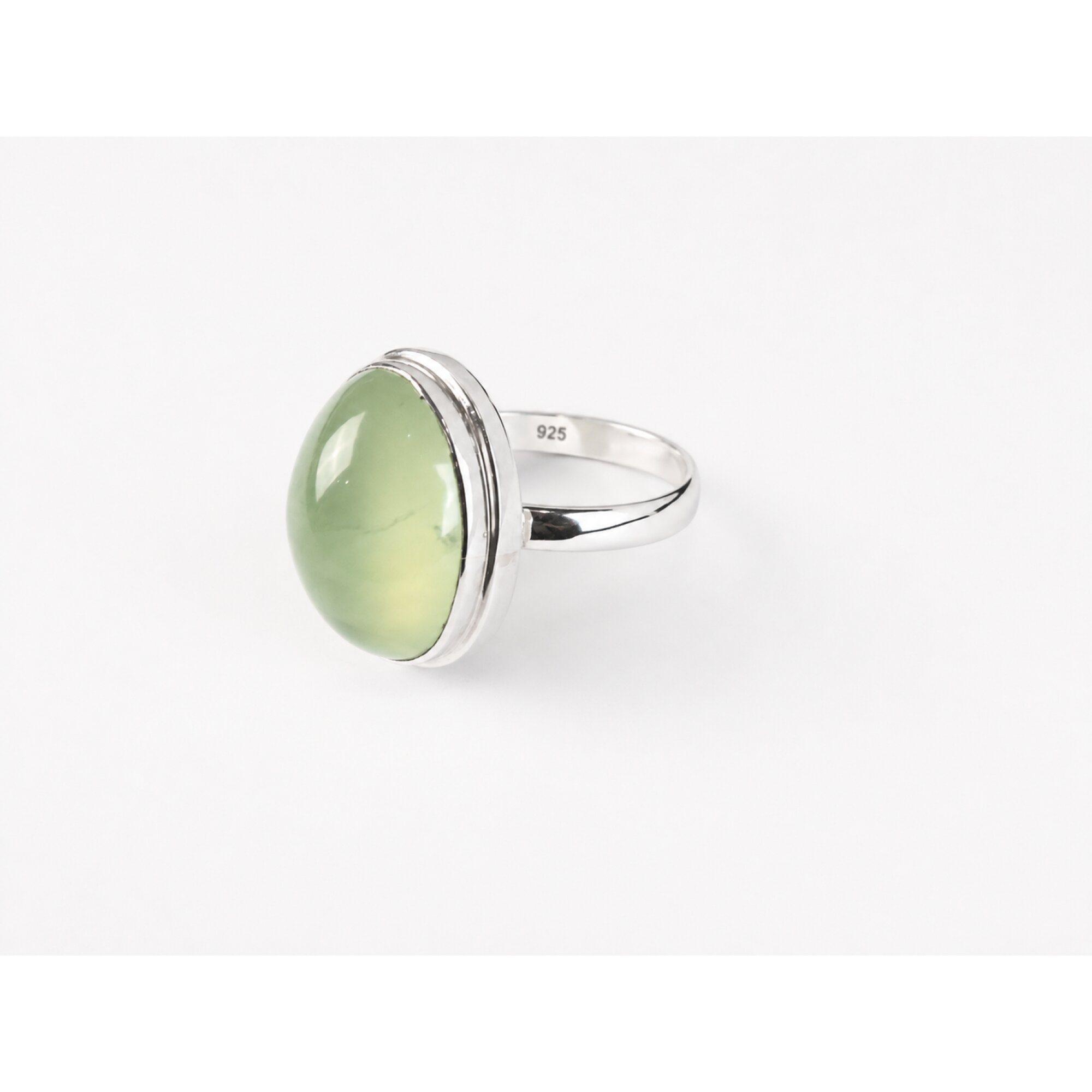 Clear light green Prehnite oval 925 Sterling Silver Ring Size 8.00 – photo 2