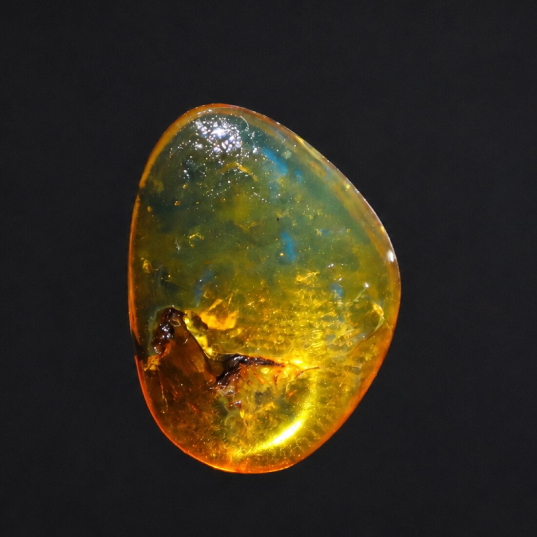 Clear green yellow Natural Dominican Amber teardrop Polished Stone 25 mm