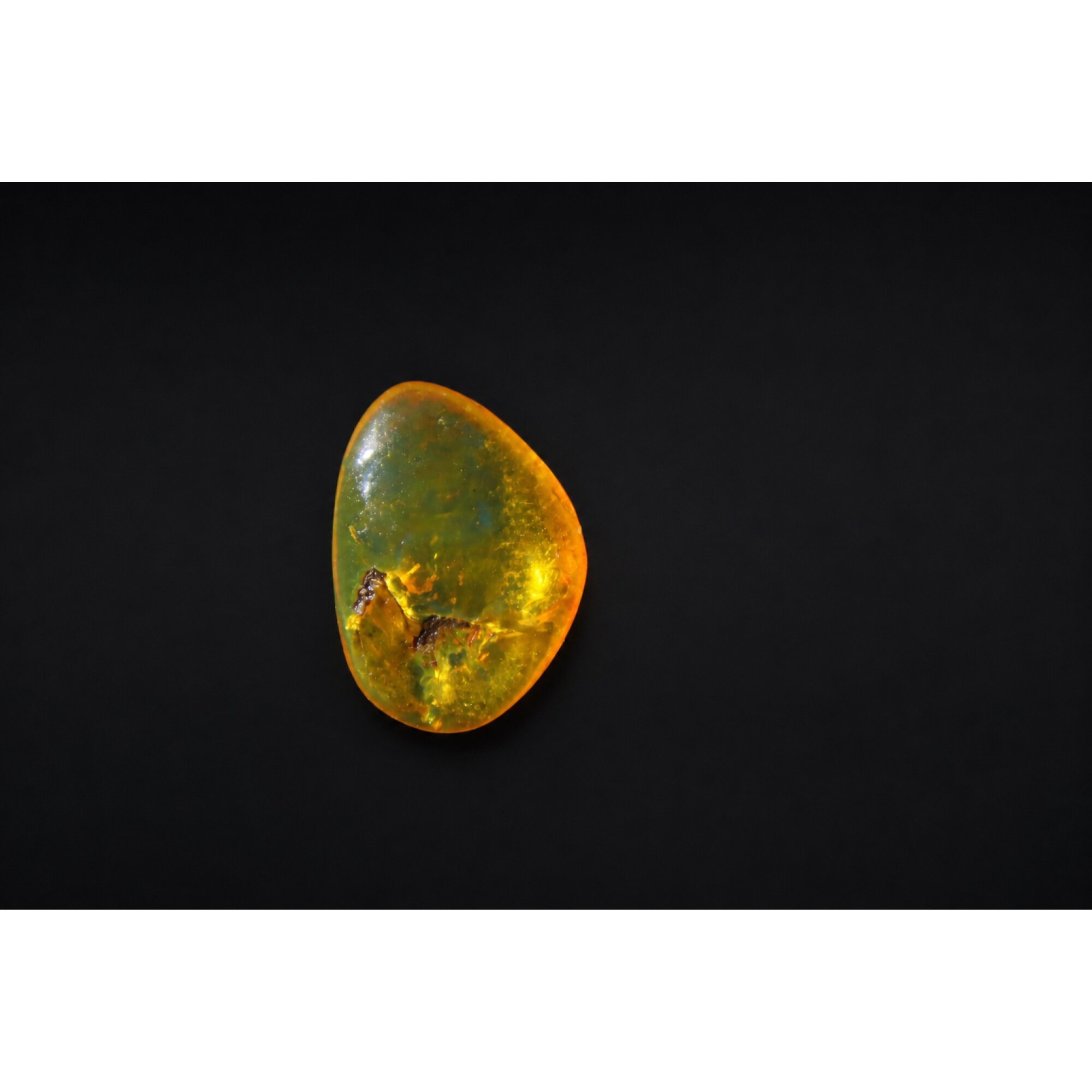 Clear green yellow Natural Dominican Amber teardrop Polished Stone 25 mm – photo 4