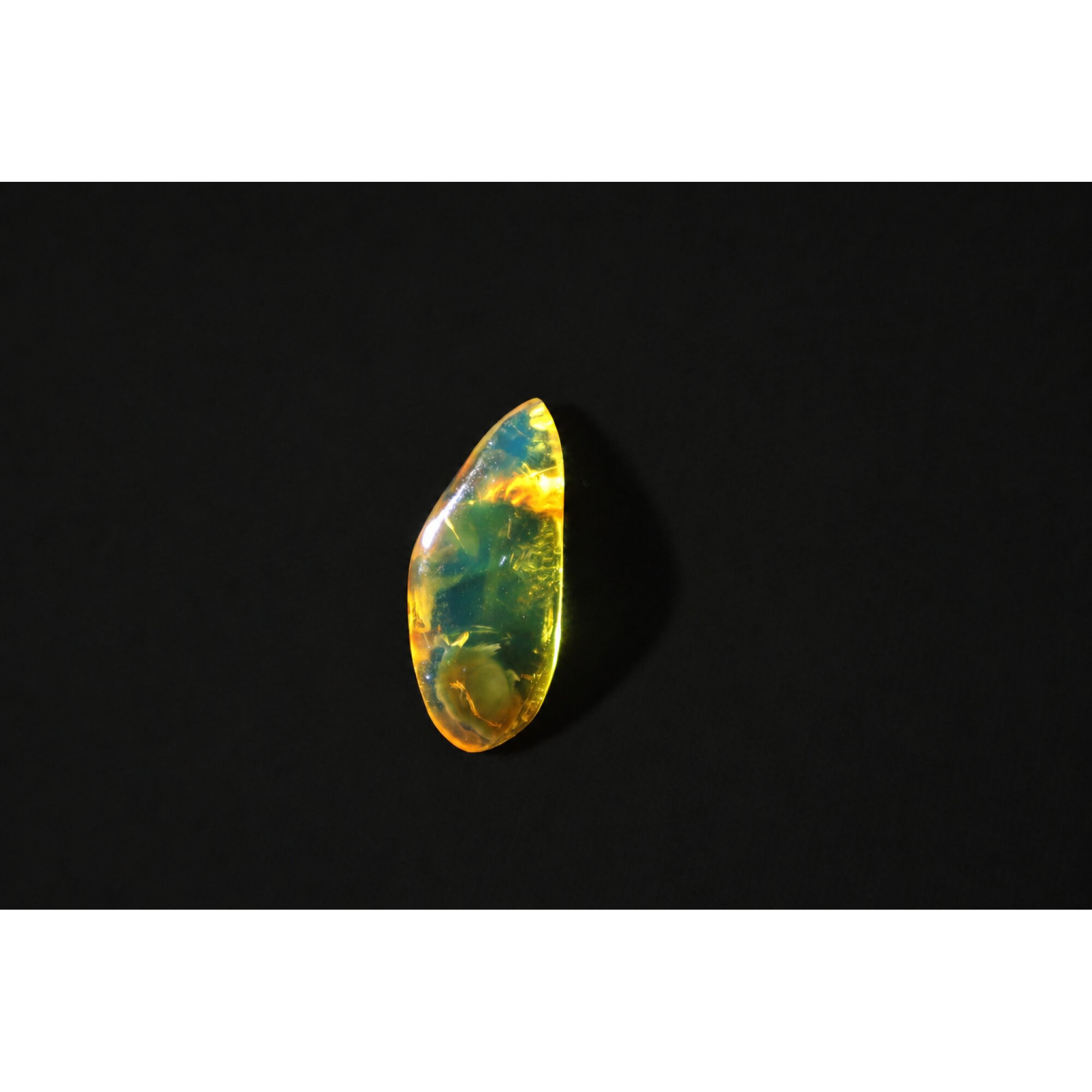 Clear blue green Natural Dominican Amber teardrop Polished Stone 26 mm – photo 6