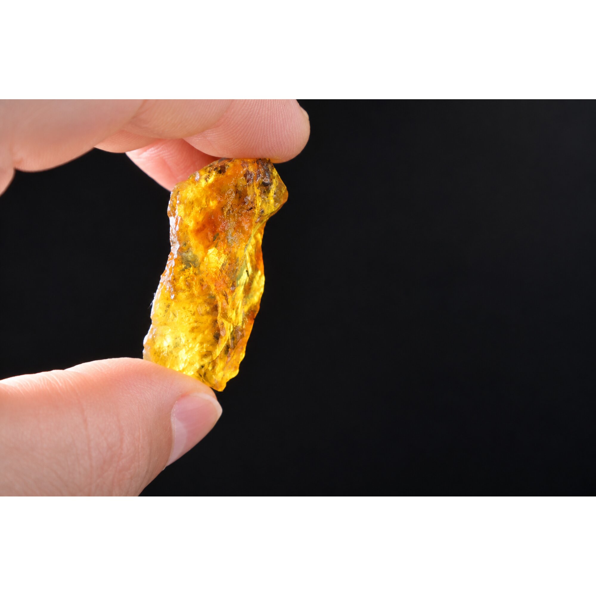Genuine orange blue rough specimen Dominican amber 43mm – photo 9