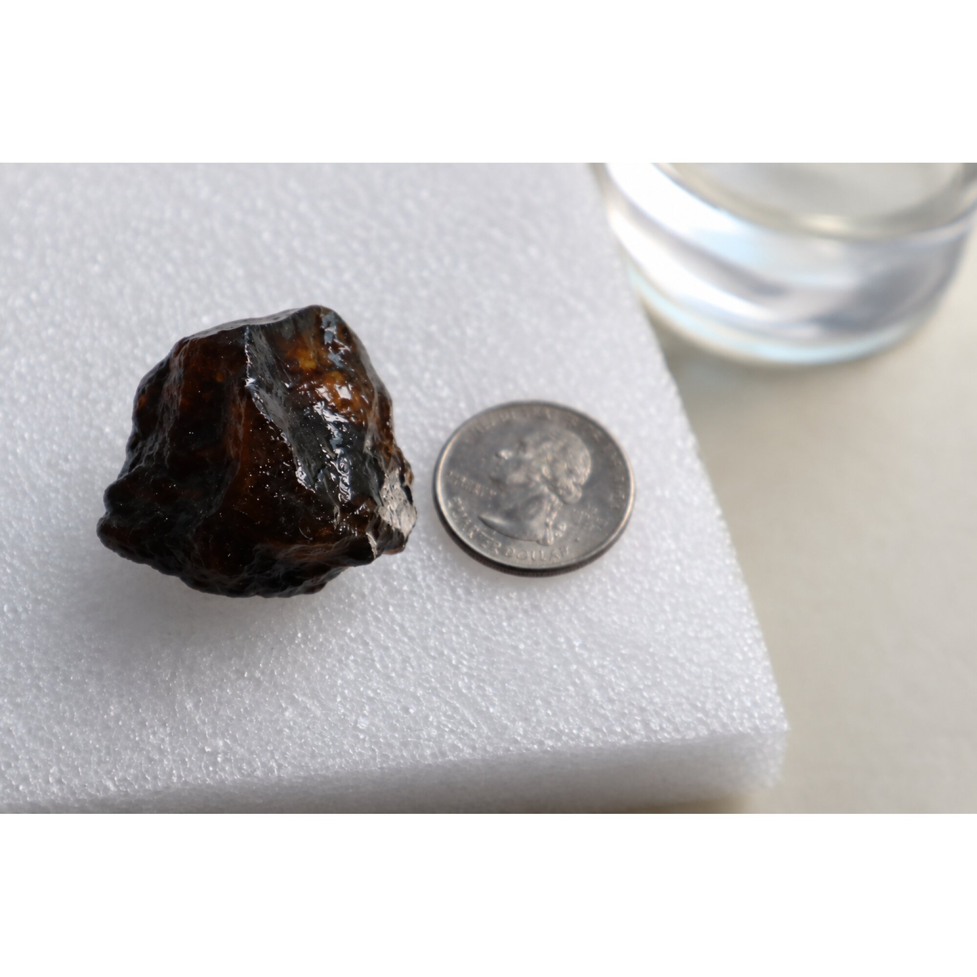 Genuine green blue rough specimen Dominican amber 35mm – photo 8