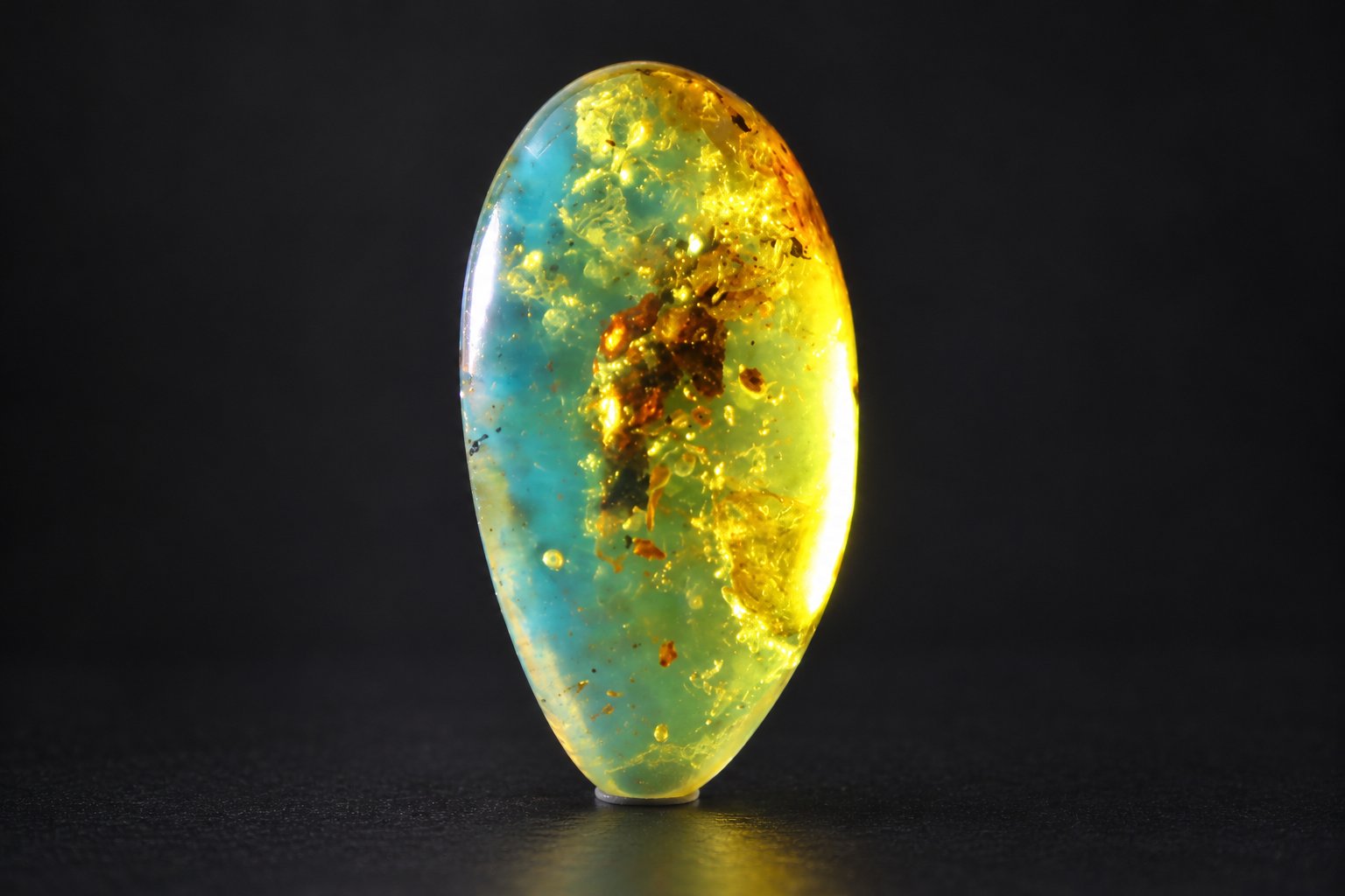 True caribbean orange blue polished Dominican amber – photo 8