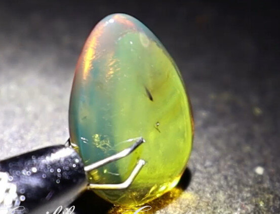 Exquisite Natural Dominican Clear Light Blue Amber Polished Stone 19mm – photo 9
