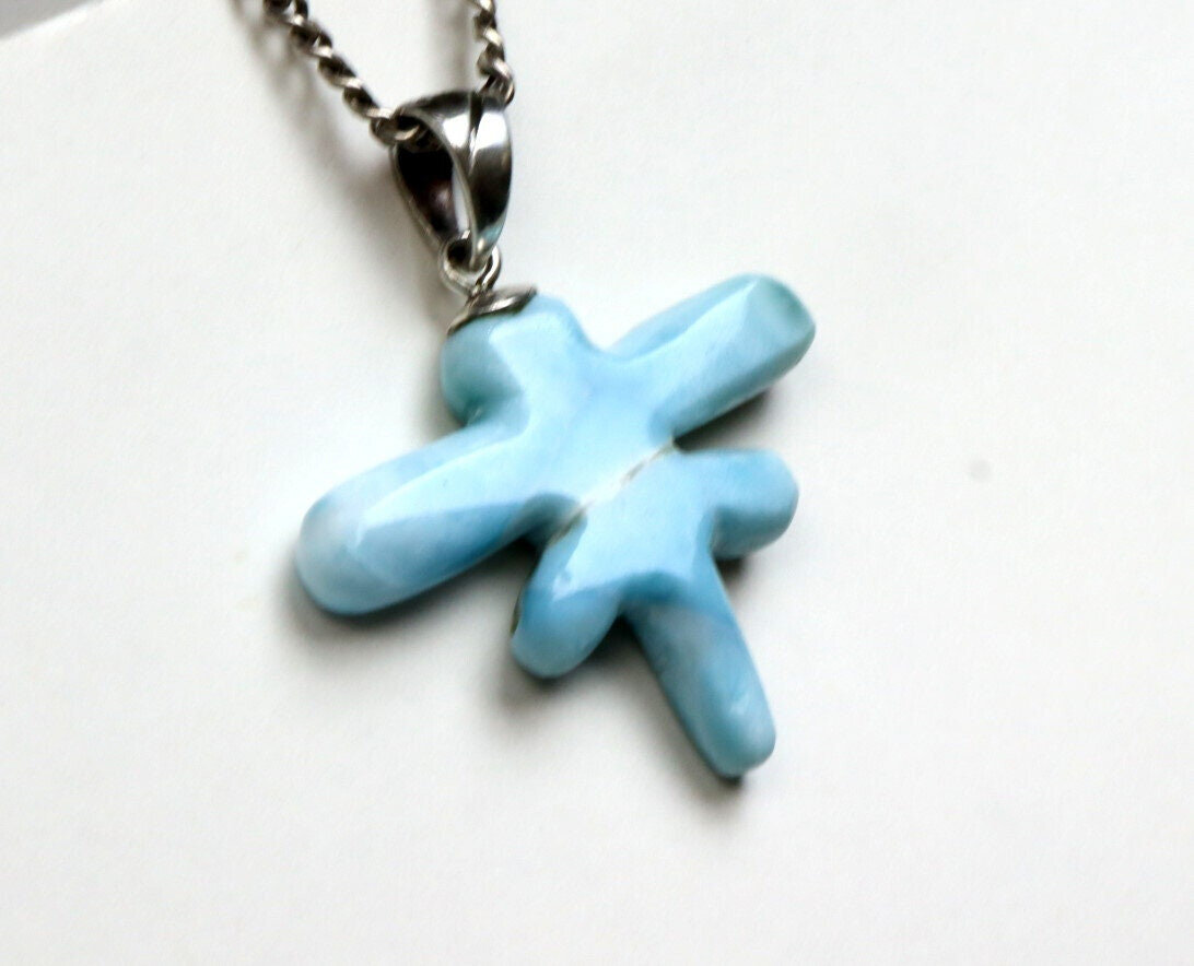 Exquisite 2inch Natural Sky Blue Larimar .925 Sterling Silver Dragonfly Pendant – photo 4