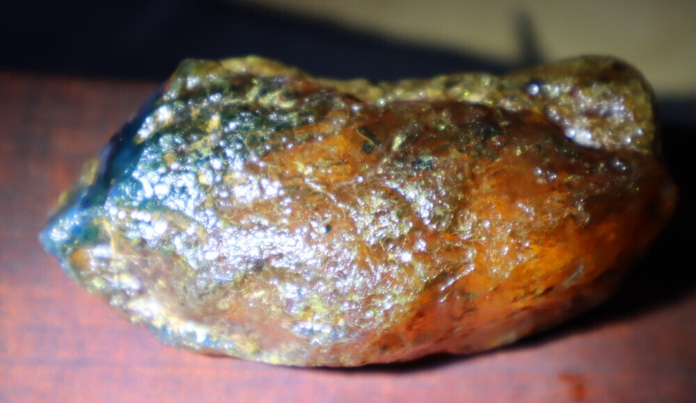 Charming Design Natural Dominican Clear Green Blue Amber Rough Specimen 70mm 36. – photo 5