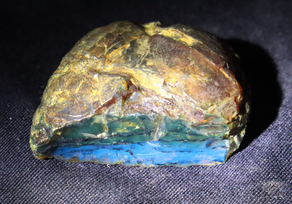 Charming Design Natural Dominican Green Blue Amber Rough Specimen 46mm 100CT – photo 5