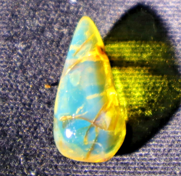 Natural Dominican Clear Sky Blue Amber Polished Stone 20mm free drilling – photo 2
