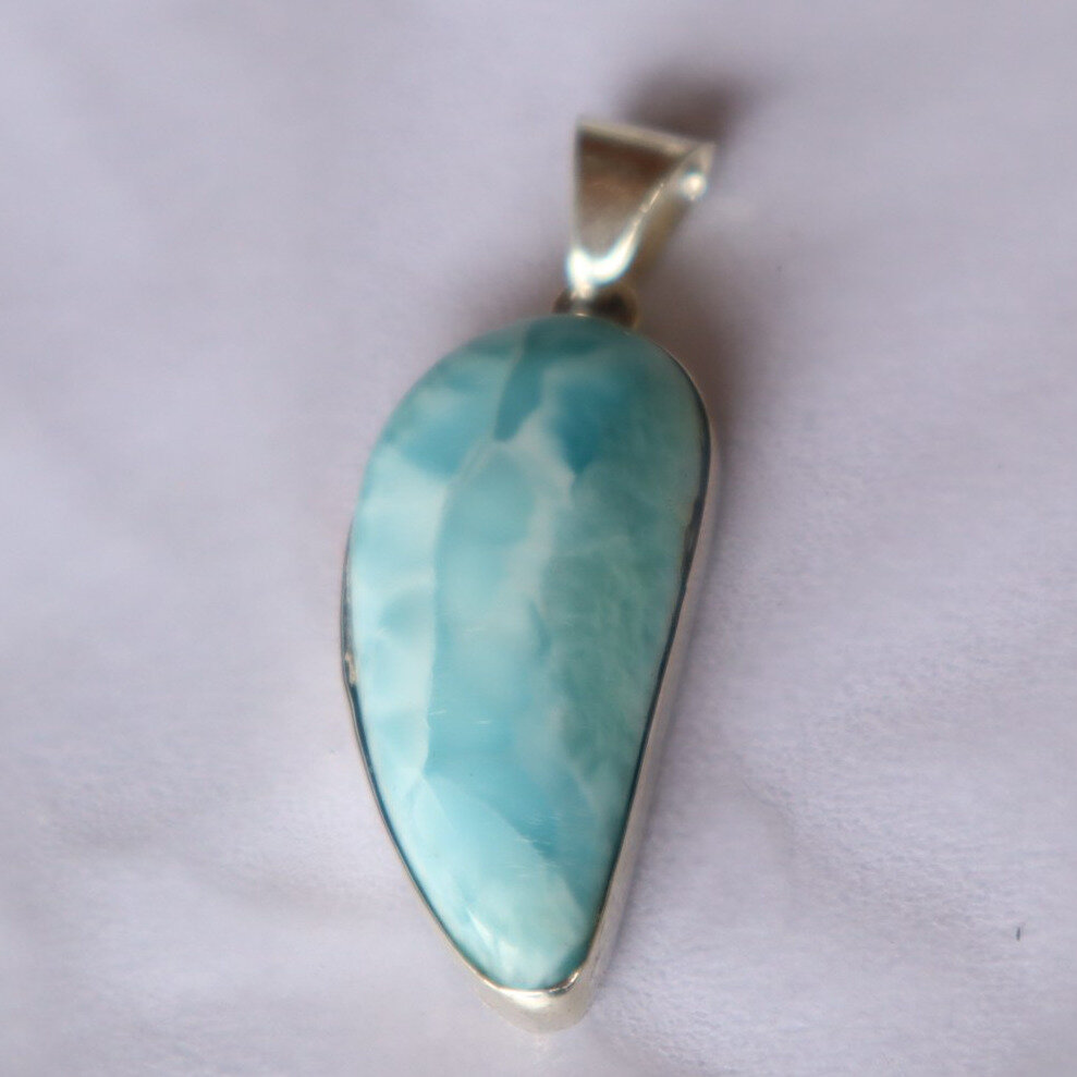 Boutique Quality Sky Blue Larimar 925 Sterling Silver Leaf Pendant 44mm – photo 2