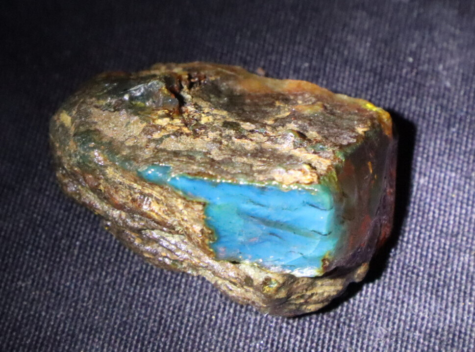 Charming Design Natural Dominican Clear Green Blue Amber Rough Specimen 42mm 16g – photo 3
