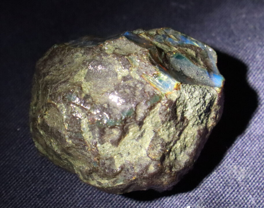 Beautiful Natural Dominican Clear Green Blue Amber Rough Specimen 40mm 22g – photo 4
