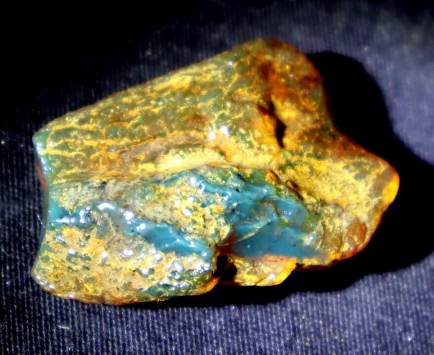 Exquisite Natural Dominican Clear Sky Blue Amber Rough Specimen 44mm 9.7g – photo 11