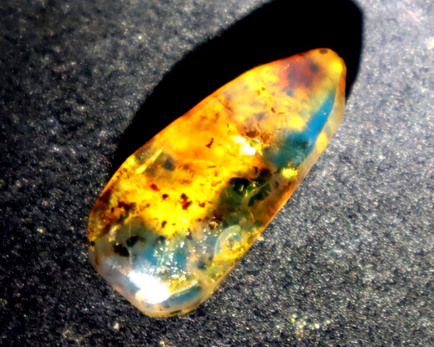 Charming Design Natural Translucent Orange Blue Amber Cabochon 30mm – photo 5